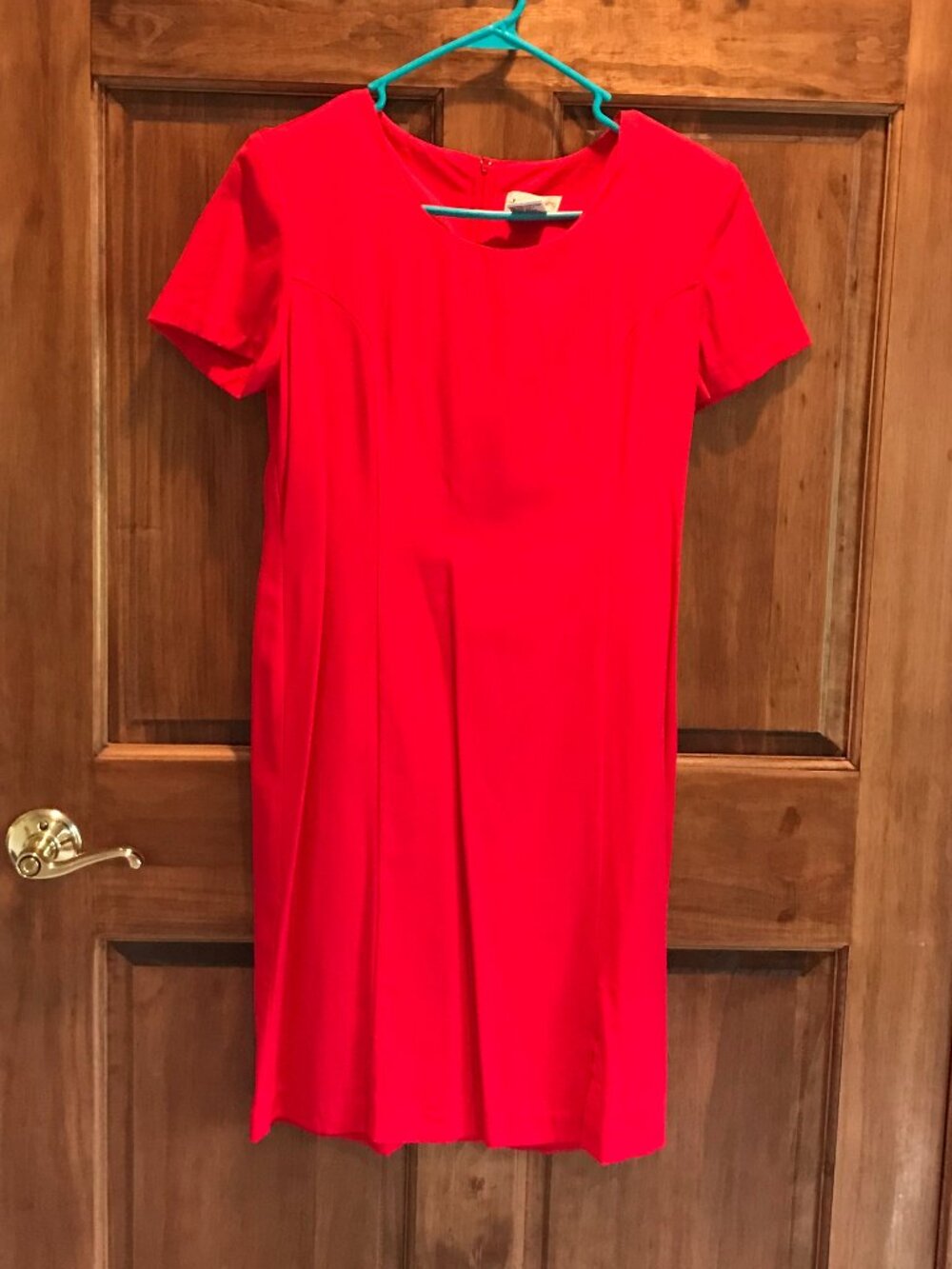 RED JENNIFER JAMES DRESS, SIZE 6 PETITE, EUC